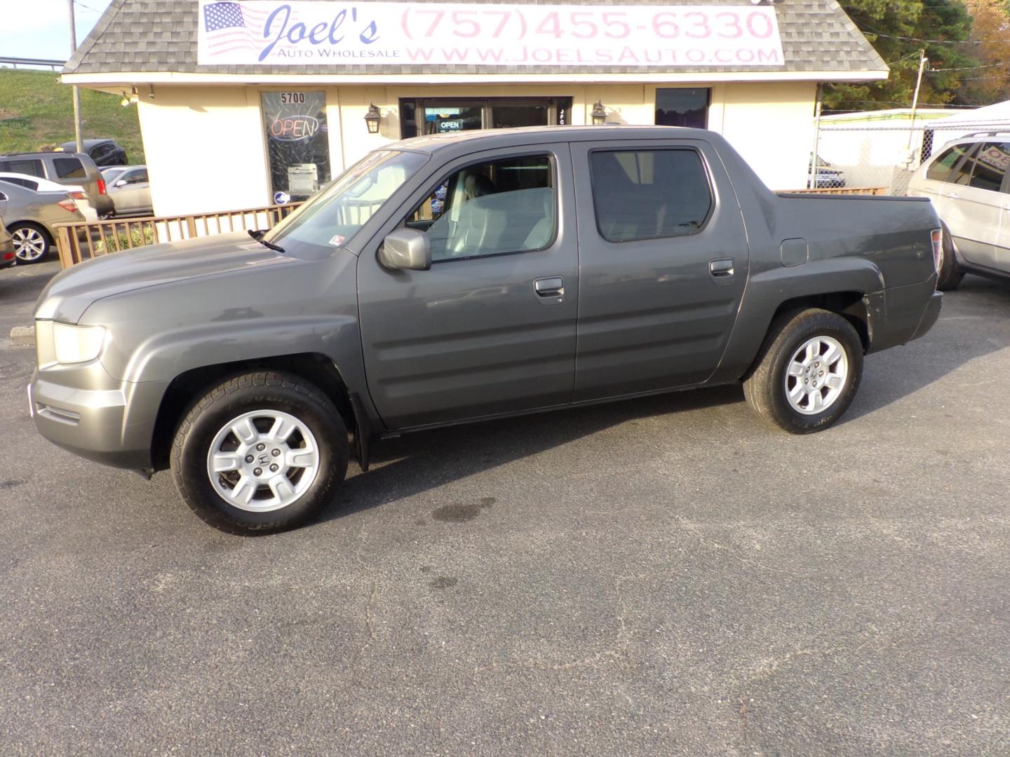 2007 Grey Honda Ridgeline (2HJYK165X7H) , located at 5700 Curlew Drive, Norfolk, VA, 23502, (757) 455-6330, 36.841885, -76.209412 - Photo#0